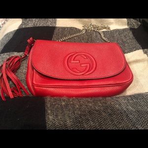 *SOLD* Gucci medium borsa chain leather bag